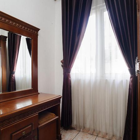 Reddoorz Syariah Near Aeon Mall Tanjung Barat Jacarta Exterior foto
