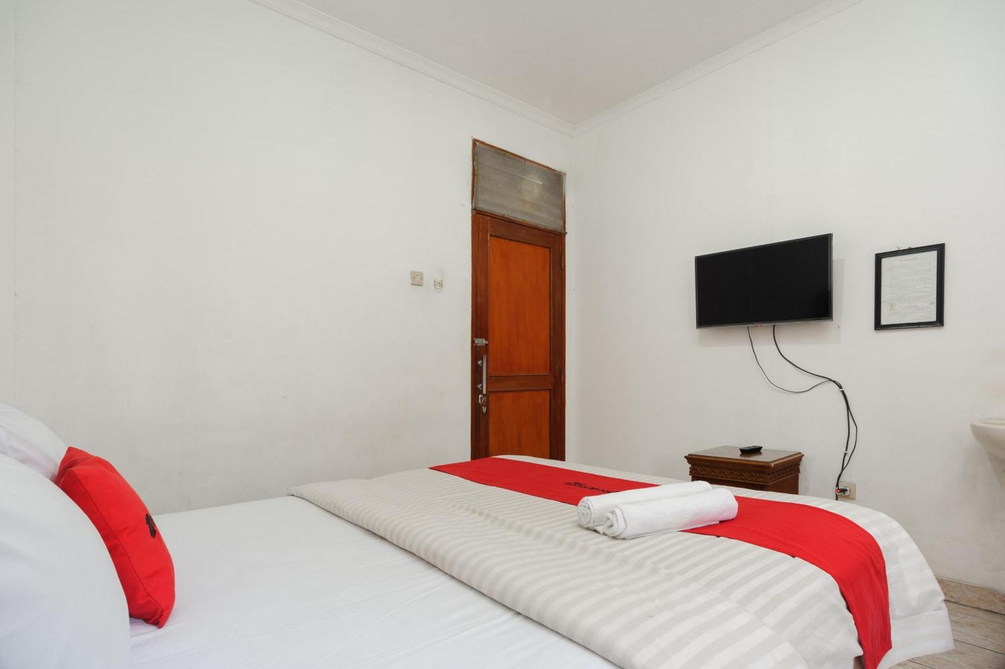 Reddoorz Syariah Near Aeon Mall Tanjung Barat Jacarta Exterior foto