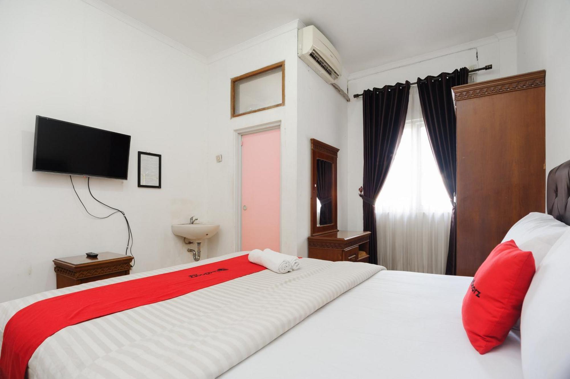 Reddoorz Syariah Near Aeon Mall Tanjung Barat Jacarta Exterior foto