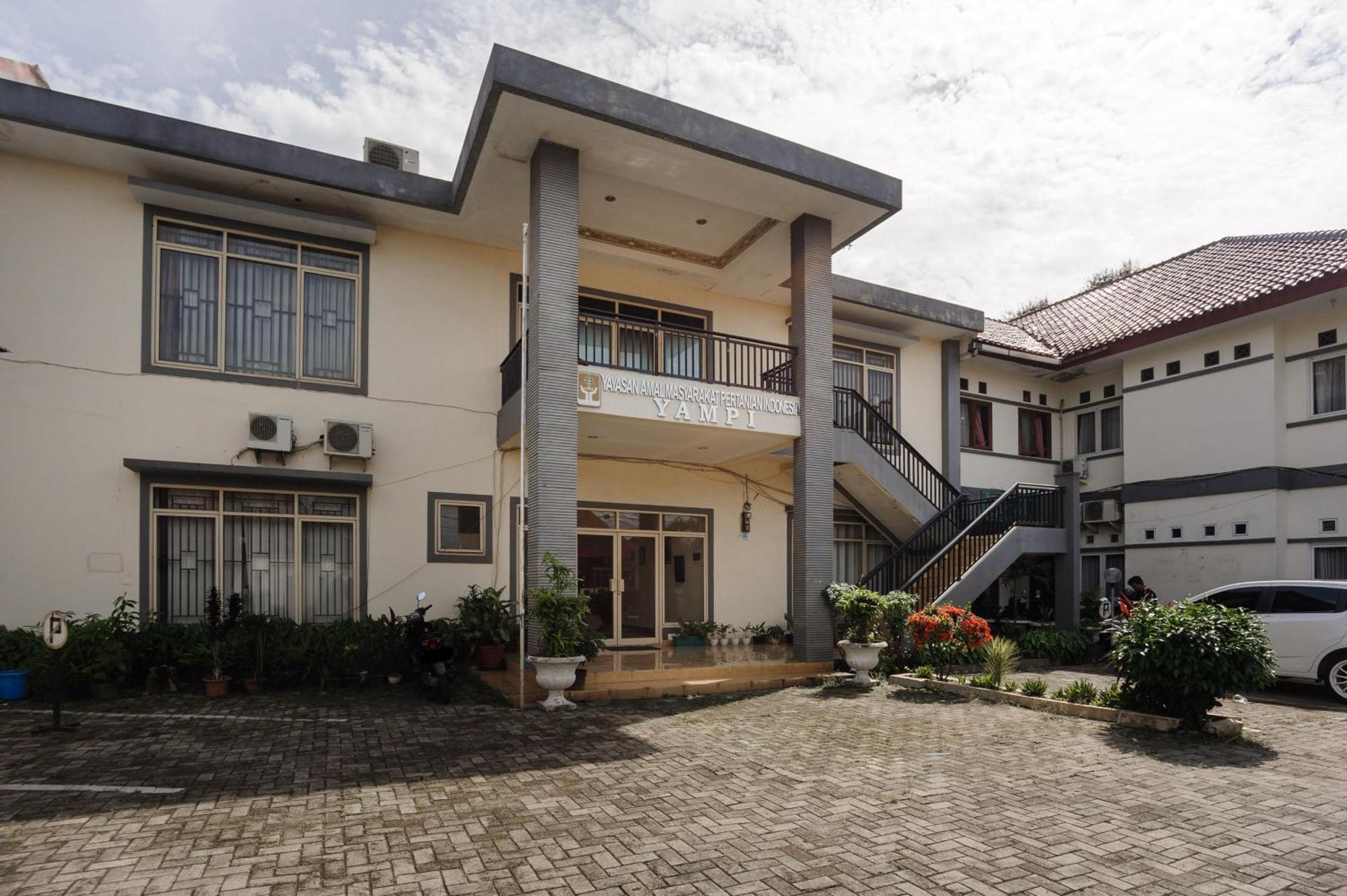Reddoorz Syariah Near Aeon Mall Tanjung Barat Jacarta Exterior foto